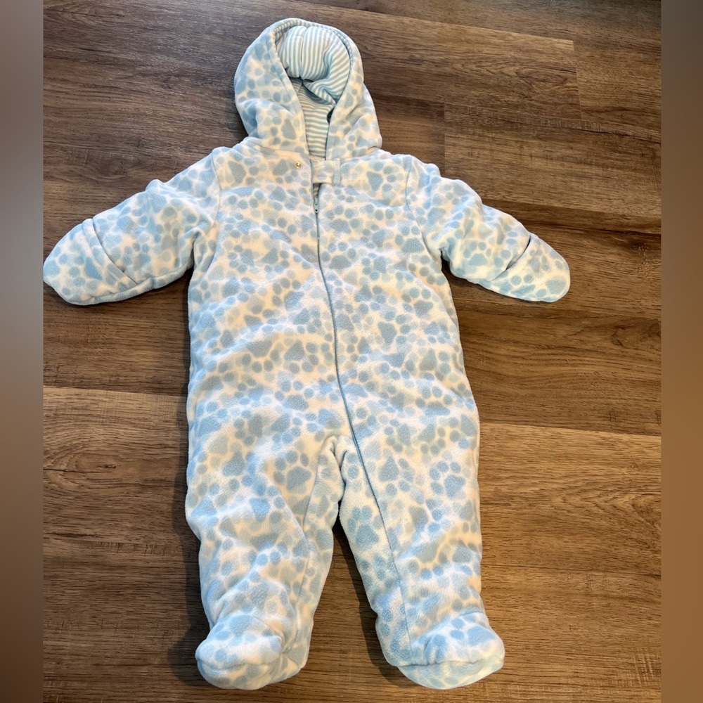 Fleece footed jumpsuit, size 3-6 mos, Small Wonders brand, very good condition